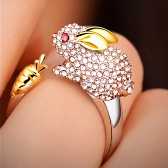 BUNNY AND CARROT RING SZ 7 1/2